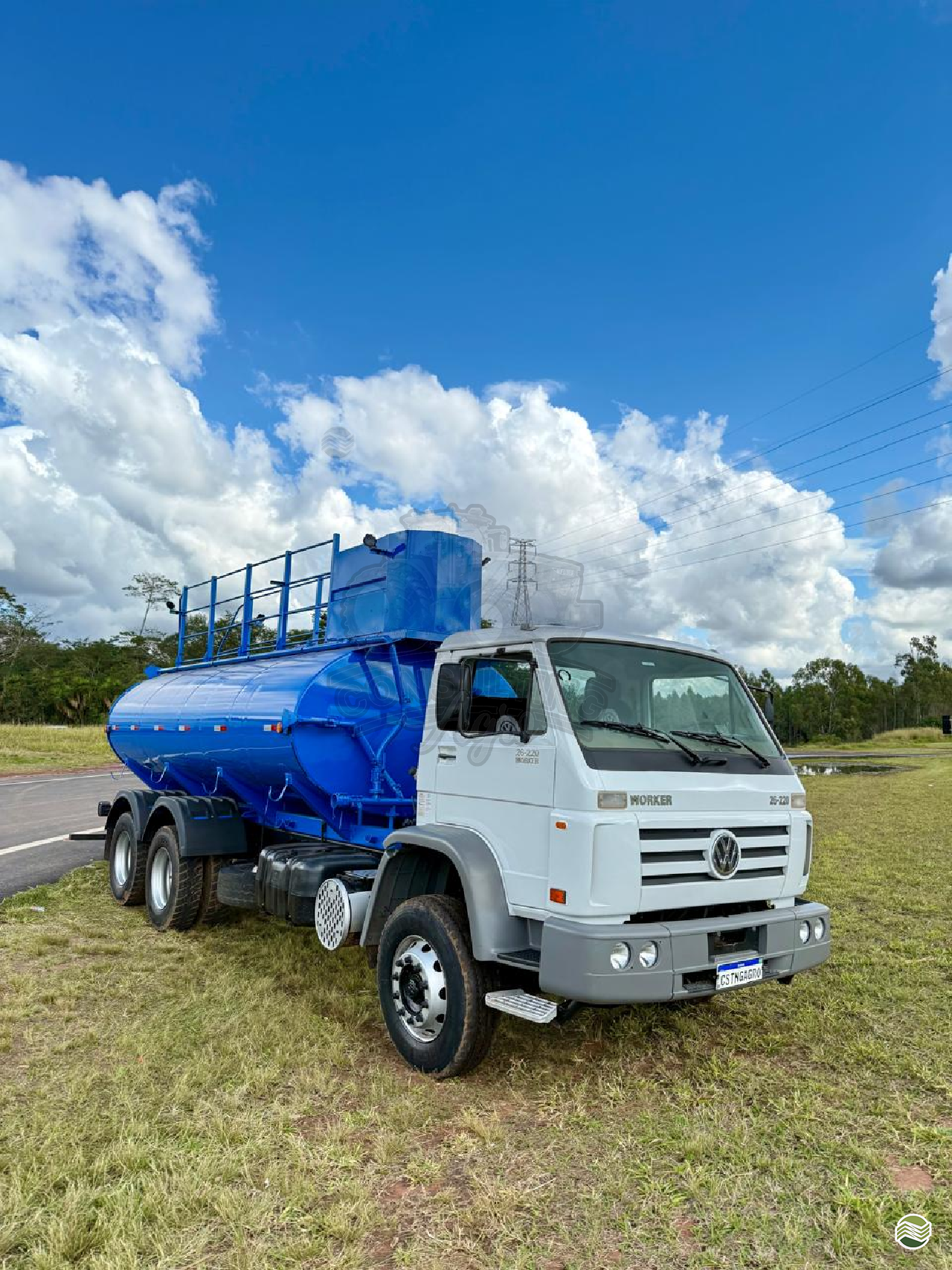CAMINHAO VOLKSWAGEN VW 26220 Tanque Pipa Consulting Agro ITUVERAVA SÃO PAULO SP